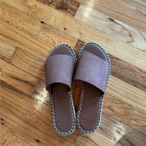 Abercrombie Sandals. Never Worn. Size 8/9.